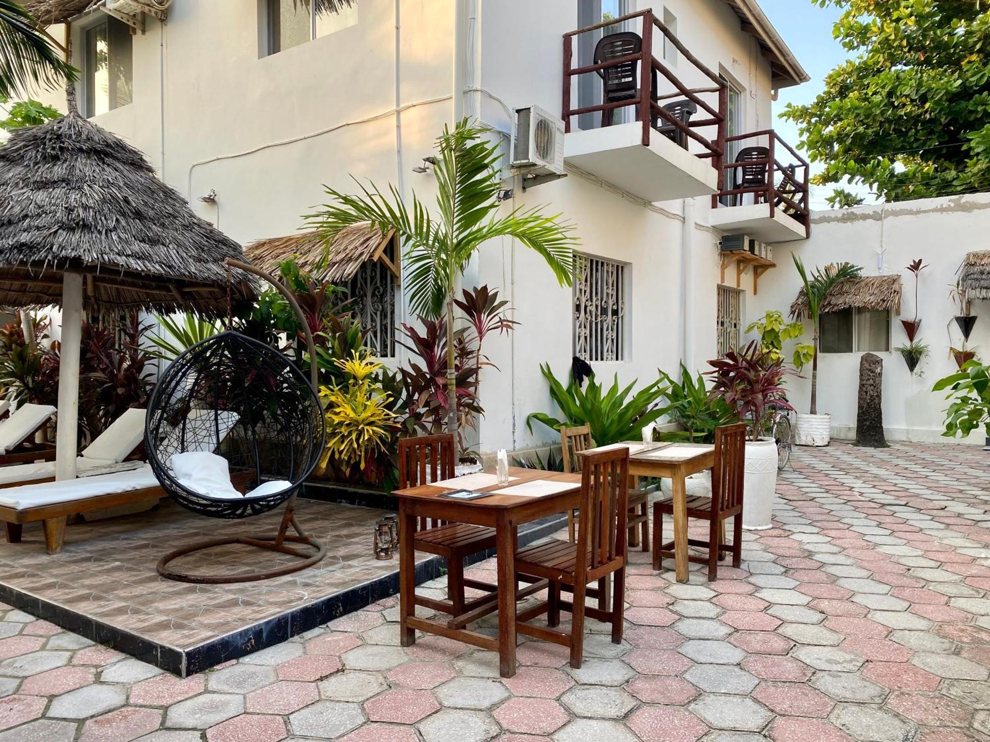 פאג'ה Cezere The Palm Hotel מראה חיצוני תמונה