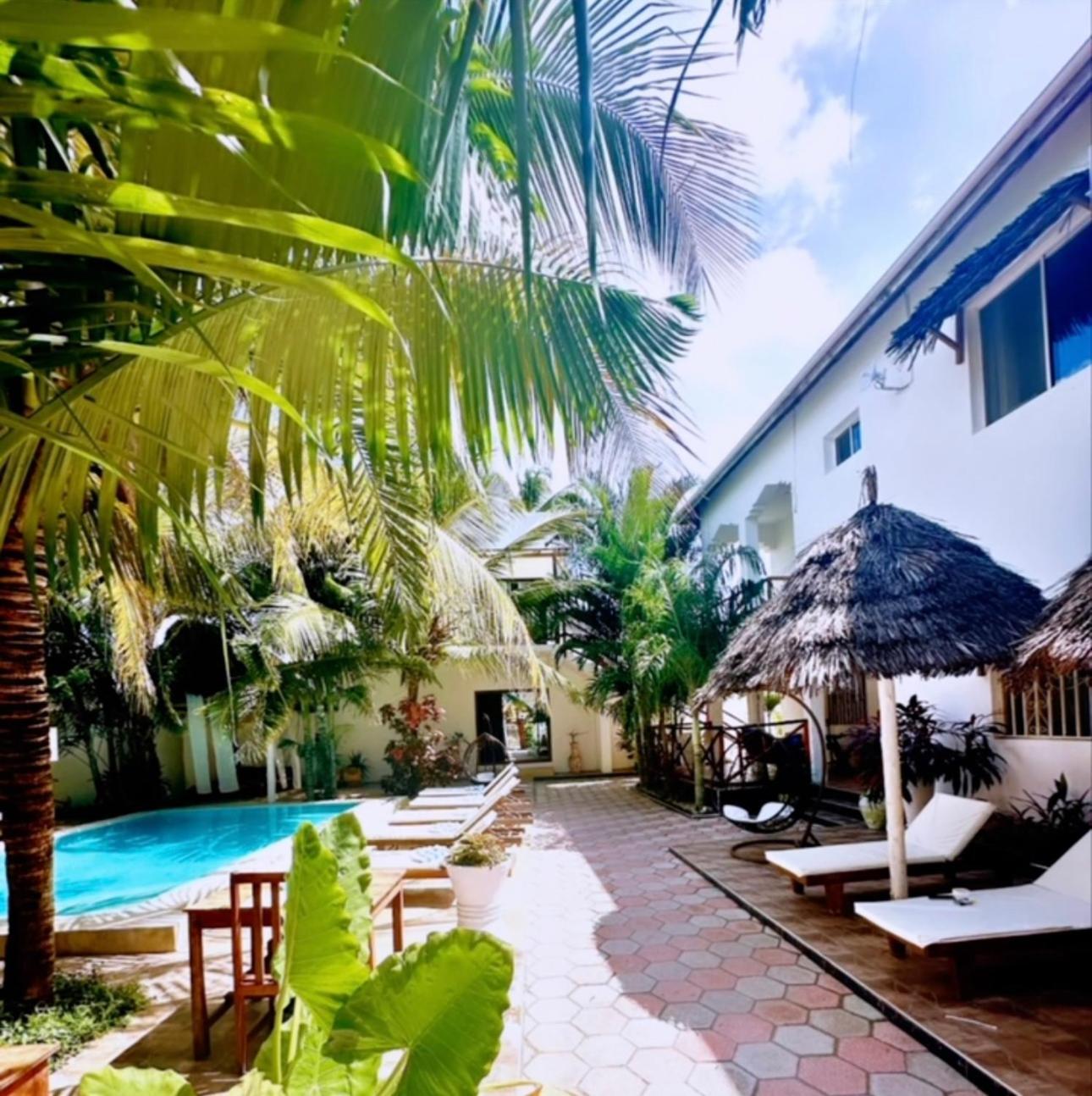 פאג'ה Cezere The Palm Hotel מראה חיצוני תמונה