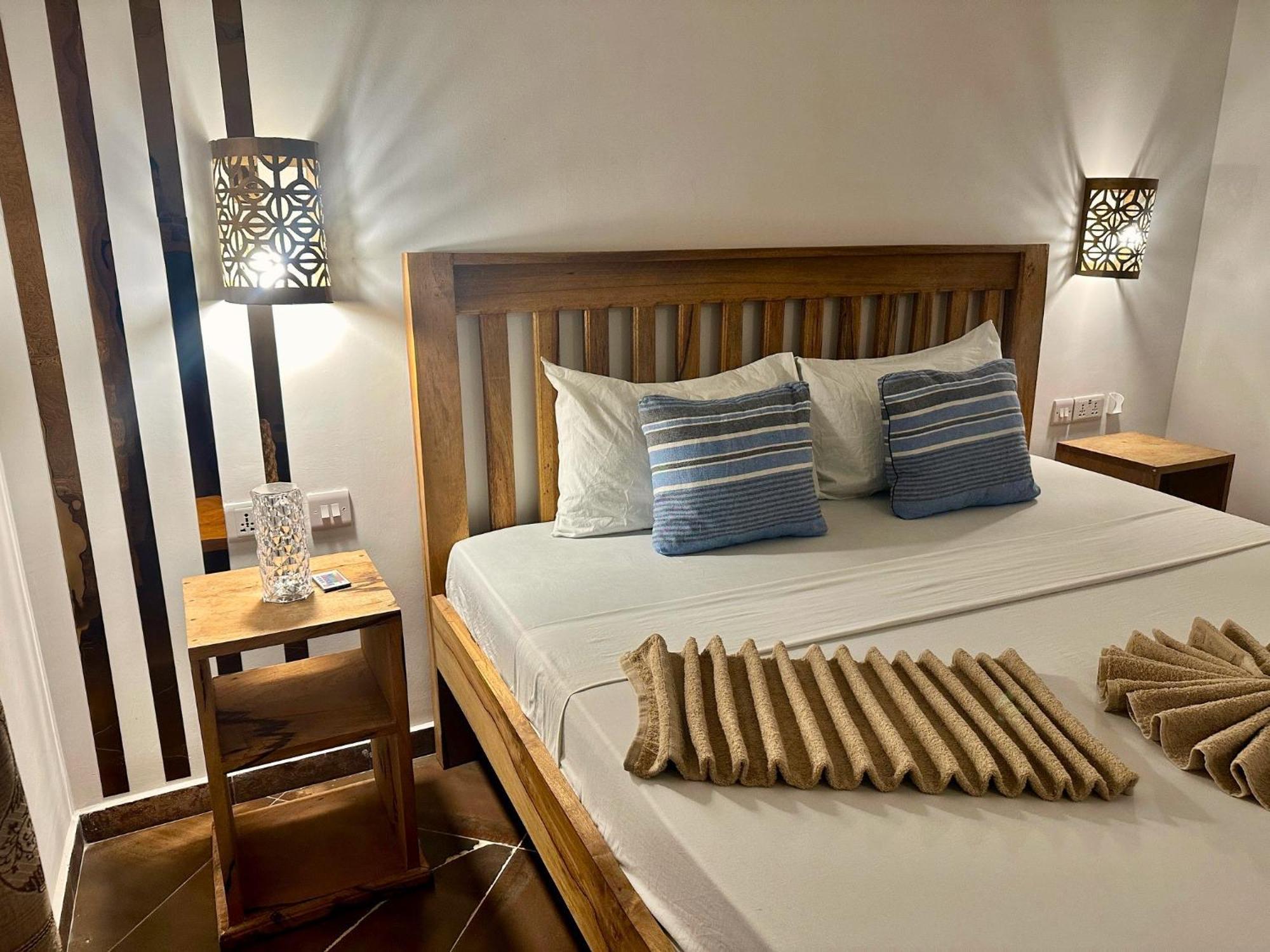 פאג'ה Cezere The Palm Hotel מראה חיצוני תמונה