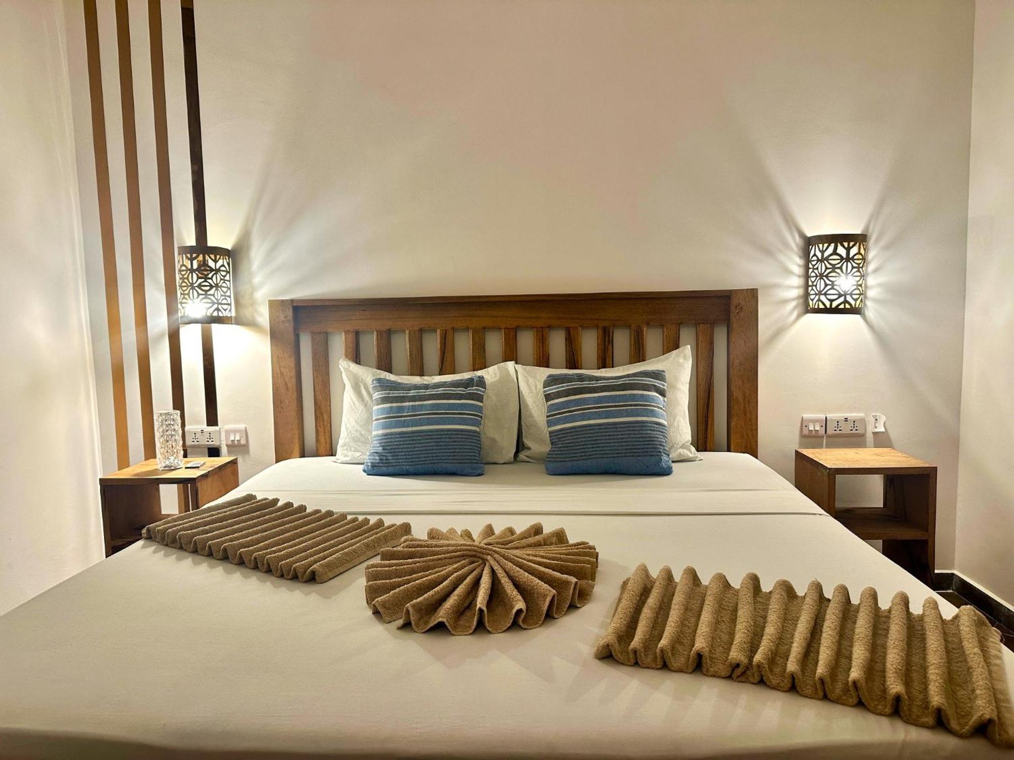 פאג'ה Cezere The Palm Hotel מראה חיצוני תמונה